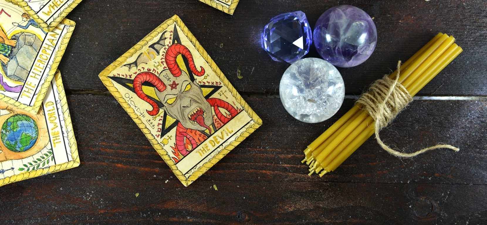Nhà ảo thuật và Ác quỷ trong Tarot